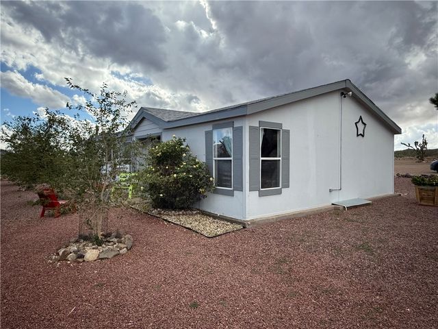 18305 N Lost Mine Drive, Dolan Springs, AZ 86441