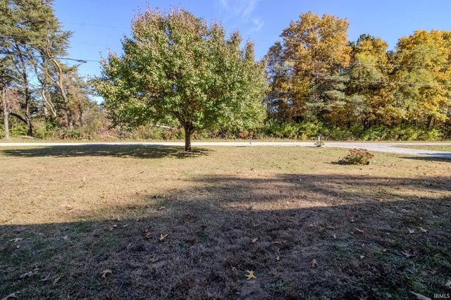 3035 S Angela Drive, North Judson, IN 46366