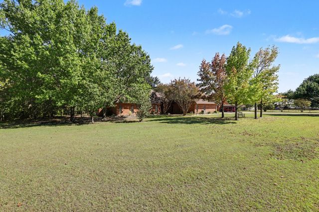 26 Brookhaven Drive, Lucas, TX 75002