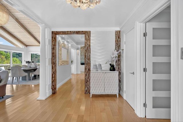 30 Bluebell Lane, Hillsborough, CA 94010