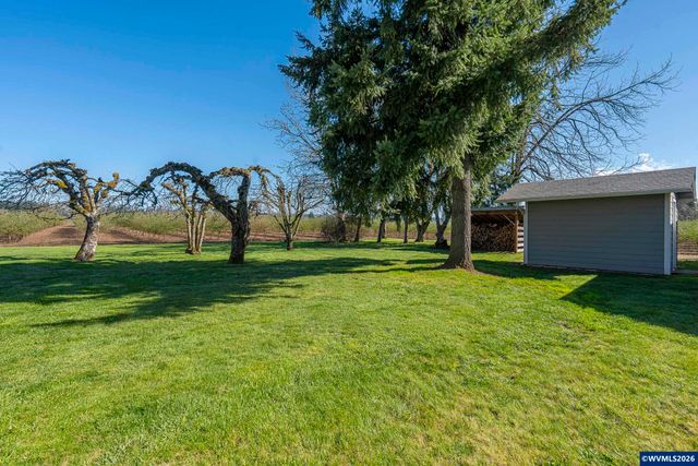 38565 Robinson Dr, Scio, OR 97374