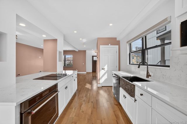 61 Storey Lane, Yonkers, NY 10710