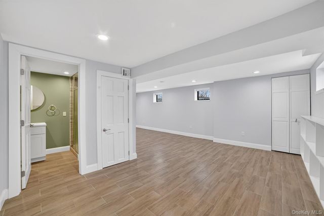 61 Storey Lane, Yonkers, NY 10710