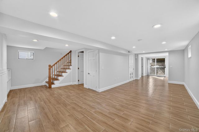 61 Storey Lane, Yonkers, NY 10710