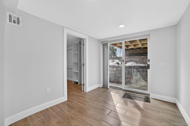 61 Storey Lane, Yonkers, NY 10710