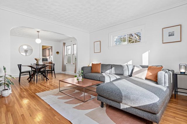 711 Sherwood Avenue, Saint Paul, MN 55106