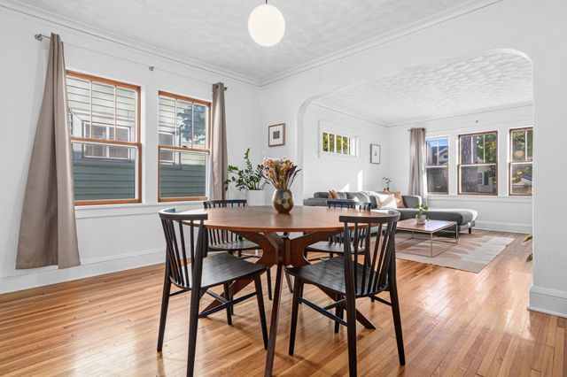 711 Sherwood Avenue, Saint Paul, MN 55106