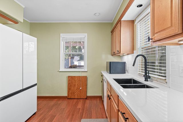 711 Sherwood Avenue, Saint Paul, MN 55106