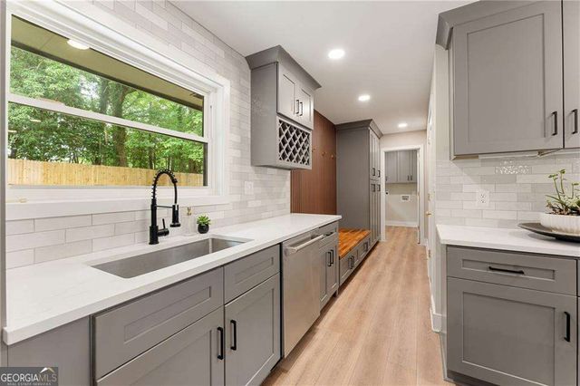 1120 Taliwa Trail NE, Marietta, GA 30068