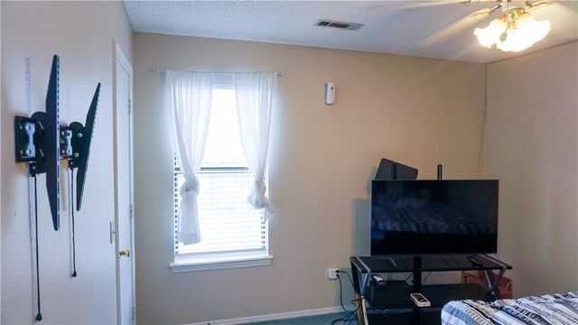 1702 20th Street, Rogers, AR 72758