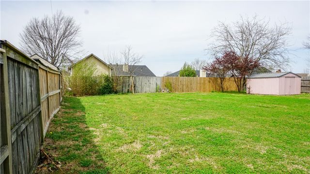 1702 20th Street, Rogers, AR 72758