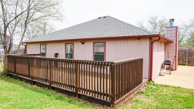 1702 20th Street, Rogers, AR 72758