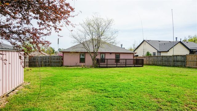 1702 20th Street, Rogers, AR 72758