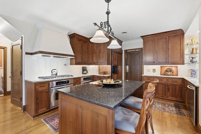 3709 Upton Avenue S, Minneapolis, MN 55410