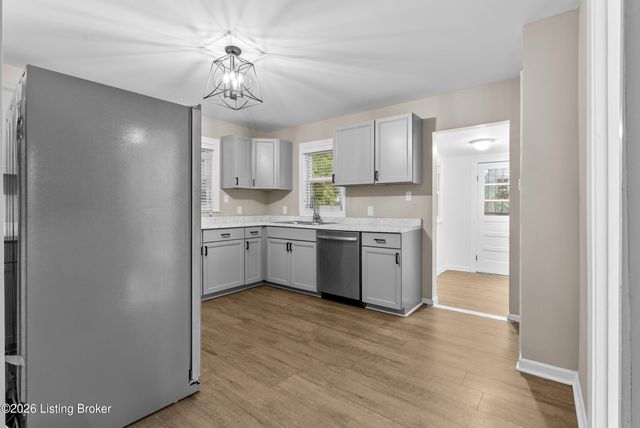 2576 Martin Ave, Louisville, KY 40216