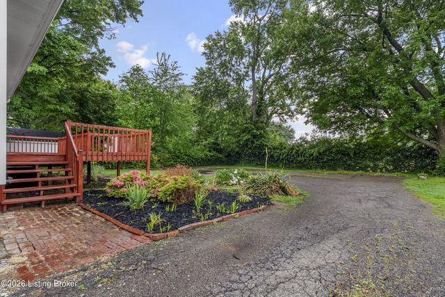2576 Martin Ave, Louisville, KY 40216