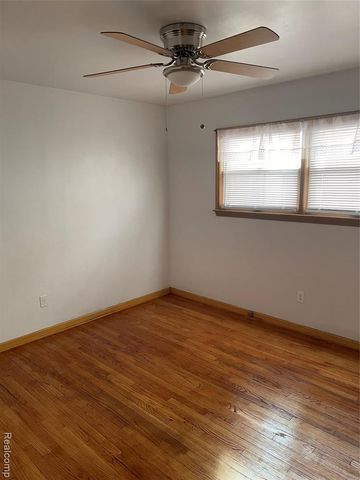 17180 Mendota Street, Detroit, MI 48221
