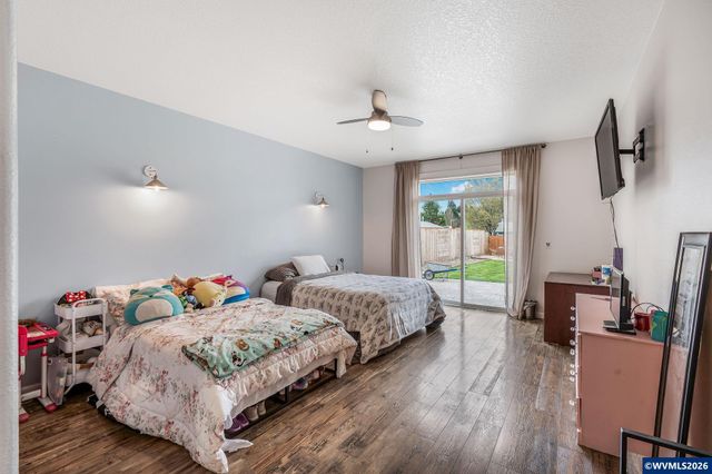 221 E 16th St, Lafayette, OR 97127
