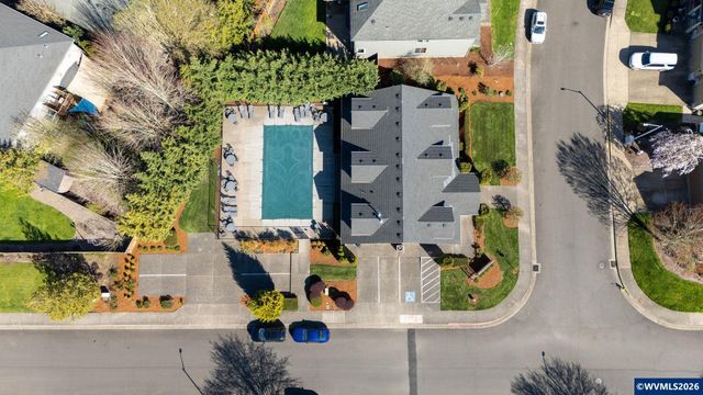 221 E 16th St, Lafayette, OR 97127
