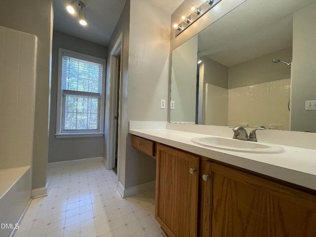 208 Lindell Drive, Apex, NC 27539