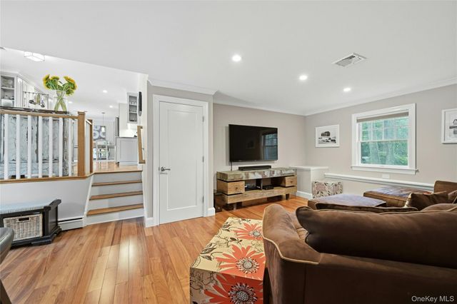 475 Alois Lane, Mattituck, NY 11952