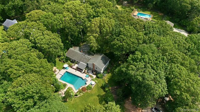 475 Alois Lane, Mattituck, NY 11952