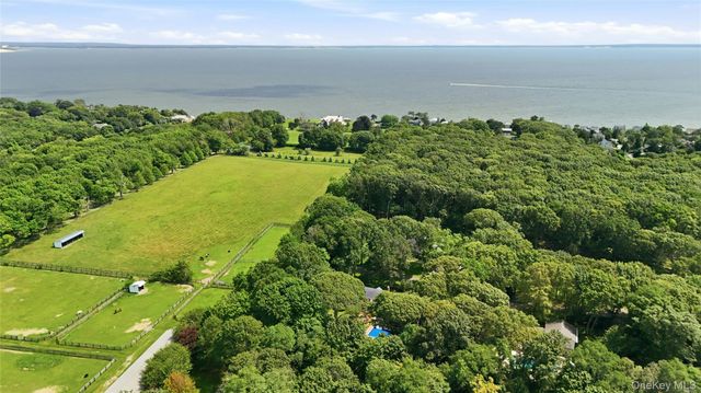 475 Alois Lane, Mattituck, NY 11952