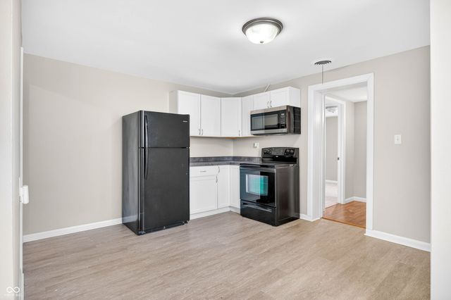 2031 Elm Street, Columbus, IN 47201