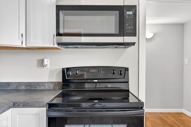 2031 Elm Street, Columbus, IN 47201