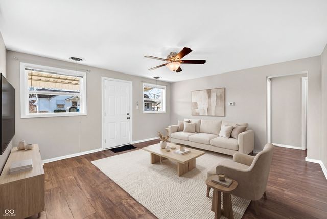 2031 Elm Street, Columbus, IN 47201