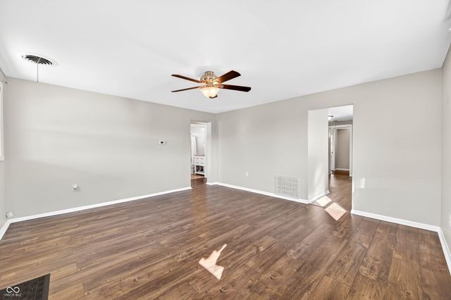 2031 Elm Street, Columbus, IN 47201