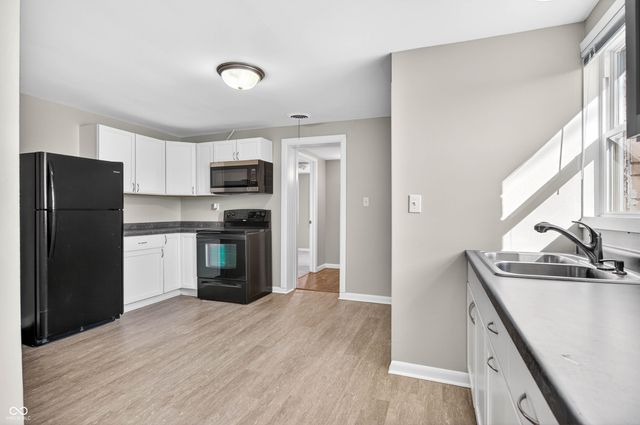 2031 Elm Street, Columbus, IN 47201