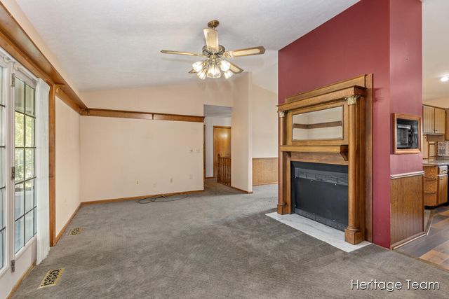 6559 Burlingame Avenue, Byron Center, MI 49315