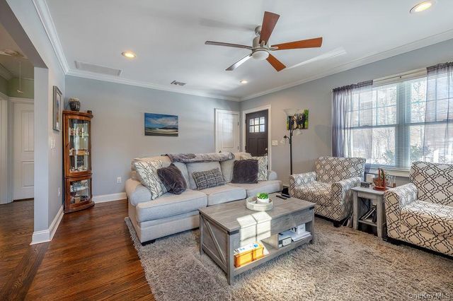 9 Gallows Hill Road, Cortlandt Manor, NY 10567