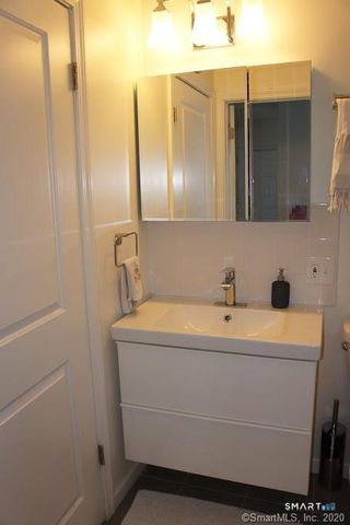 16 Manor Street B, Stamford, CT 06902