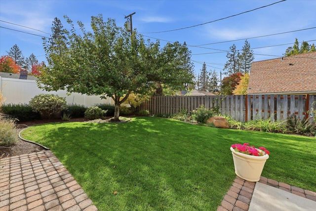 817 W 26th Ave, Spokane, WA 99203