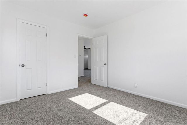 4614 NE Antioch Road, Kansas City, MO 64117