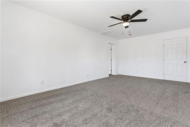 4614 NE Antioch Road, Kansas City, MO 64117