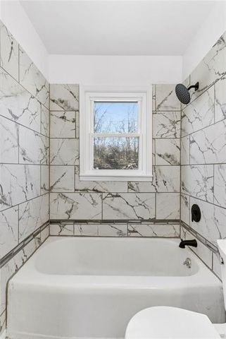 4614 NE Antioch Road, Kansas City, MO 64117