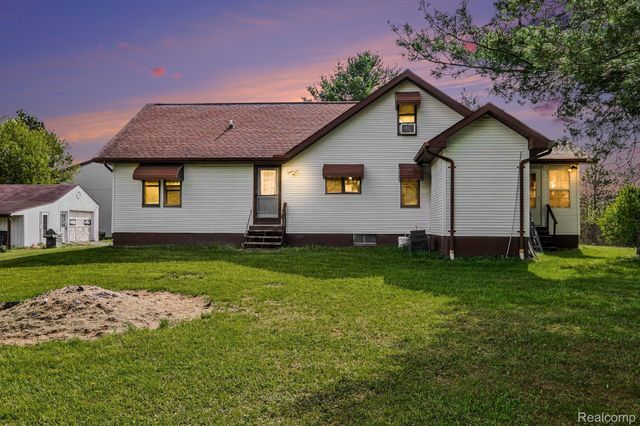 8261 N Dort Highway, Genesee Charter Township, MI 48458