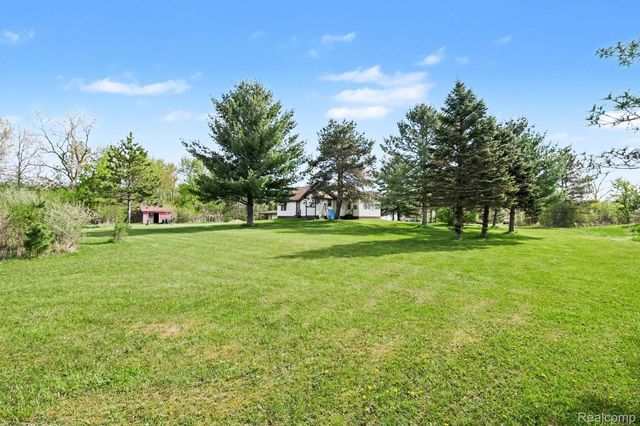 8261 N Dort Highway, Genesee Charter Township, MI 48458