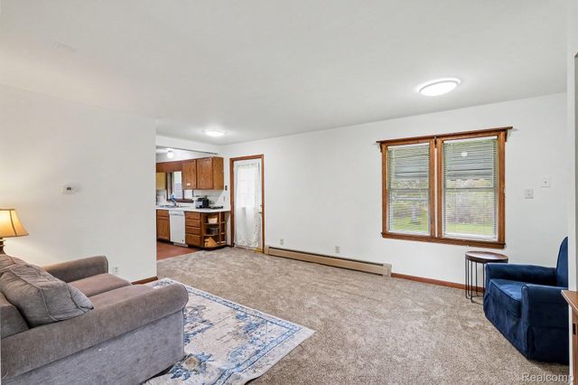 8261 N Dort Highway, Genesee Charter Township, MI 48458