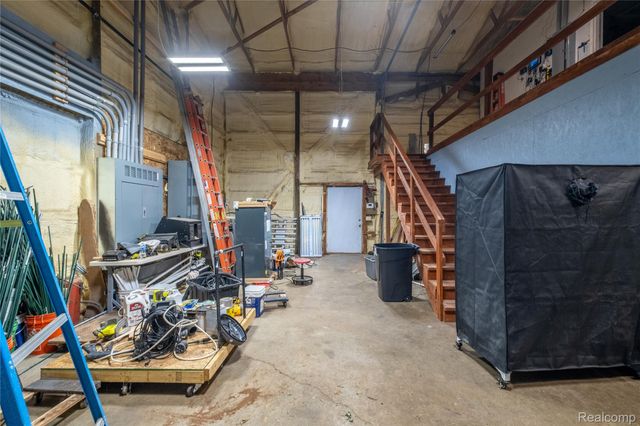8261 N Dort Highway, Genesee Charter Township, MI 48458