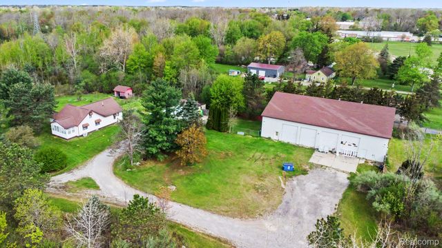 8261 N Dort Highway, Genesee Charter Township, MI 48458