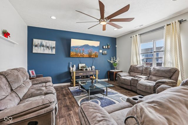 6673 Laurelwood Drive, Pendleton, IN 46064