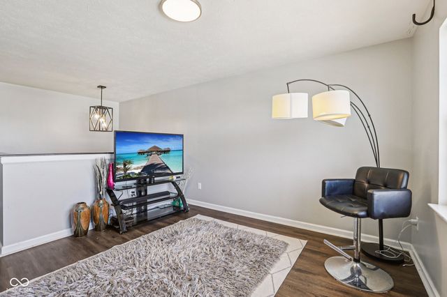 6673 Laurelwood Drive, Pendleton, IN 46064