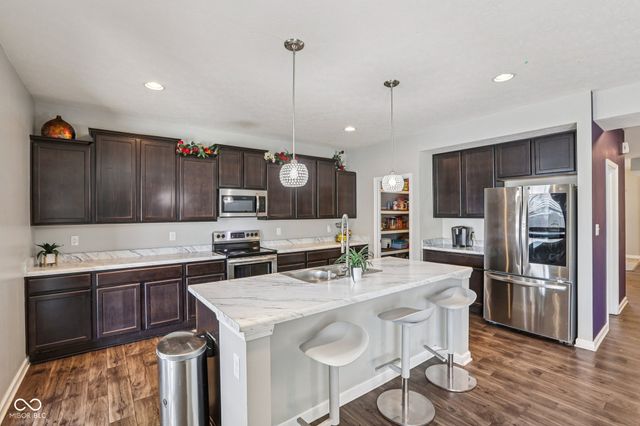 6673 Laurelwood Drive, Pendleton, IN 46064