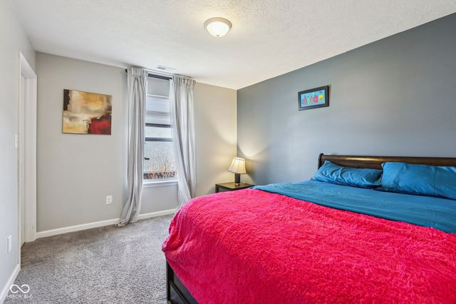 6673 Laurelwood Drive, Pendleton, IN 46064