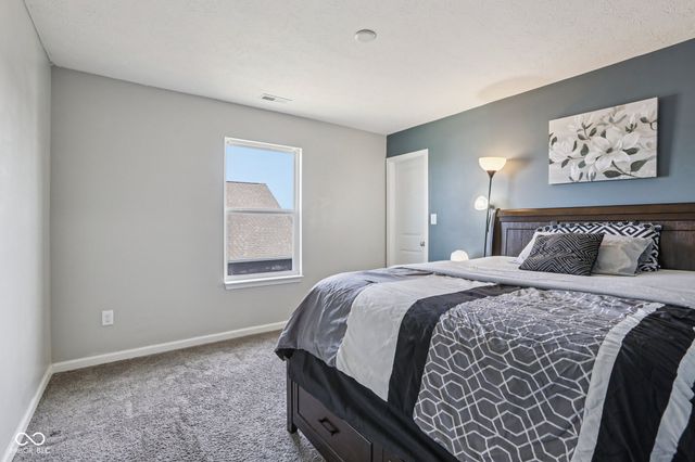 6673 Laurelwood Drive, Pendleton, IN 46064