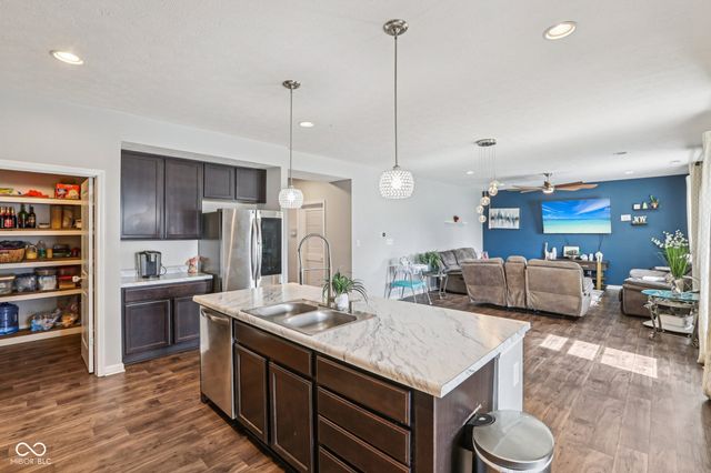 6673 Laurelwood Drive, Pendleton, IN 46064